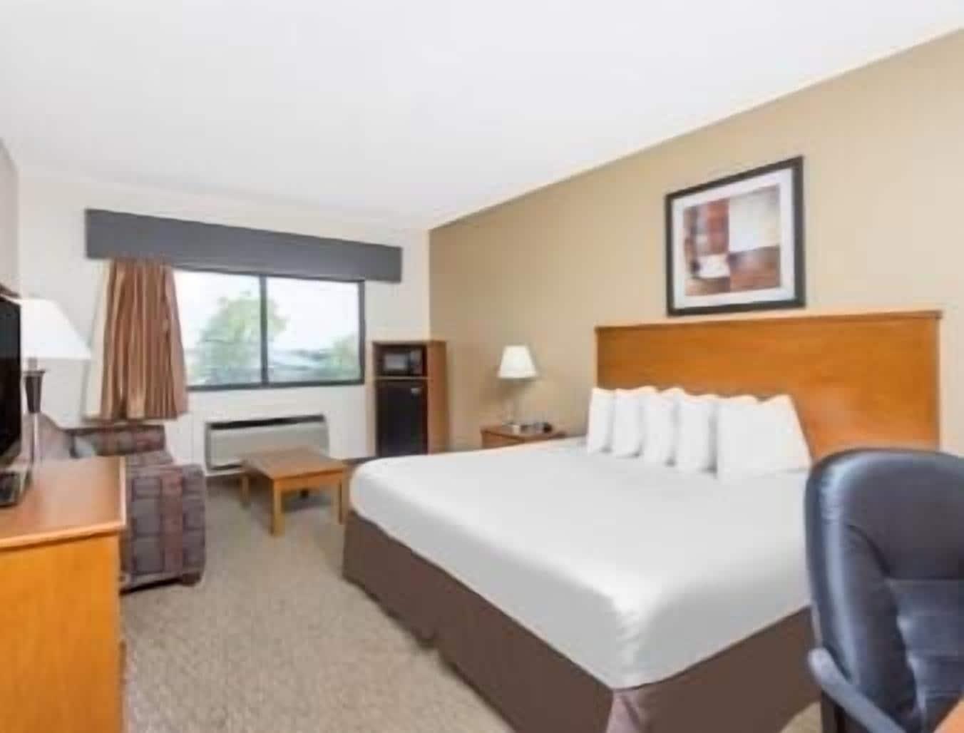 Days Inn By Wyndham Phenix City Near Fort Moore Екстер'єр фото