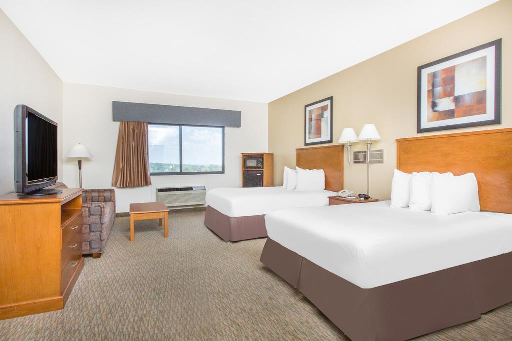 Days Inn By Wyndham Phenix City Near Fort Moore Екстер'єр фото