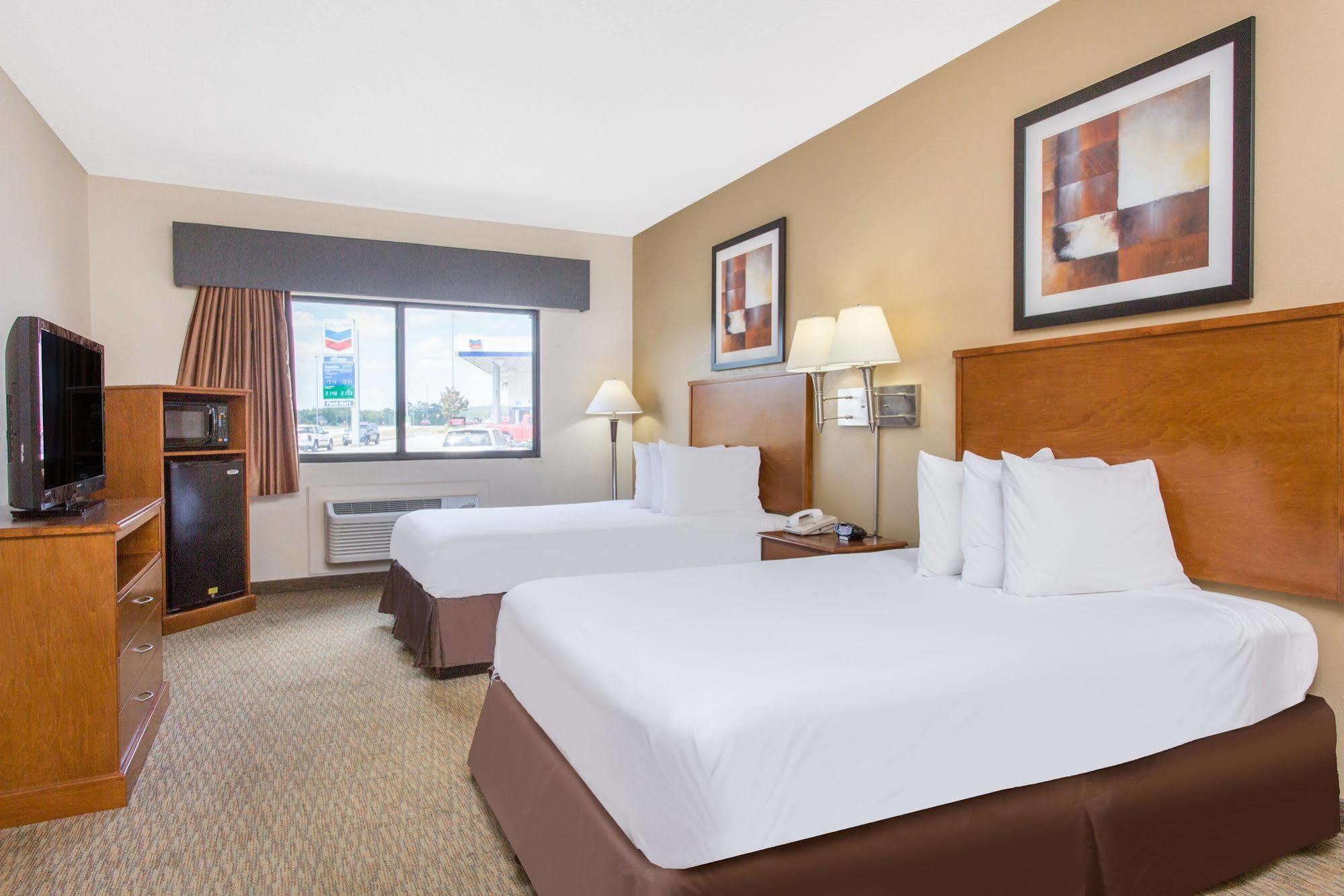 Days Inn By Wyndham Phenix City Near Fort Moore Екстер'єр фото